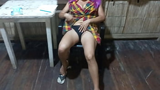 SWEET STEPMOM DRESS LIKE A WORKER WITH SEXUAL CHARMS!! REAL AMATUER PORN OF HARRY STEPMOTHER TOUCHING HER CUNT AND BOOBS ON THE RANCH OF HER HOUSE