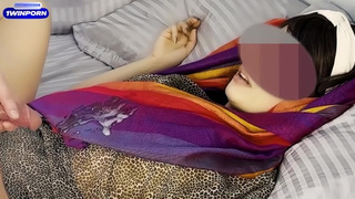 پسر هجده ساله کل آب کیر رو خالی کرد روی شال fresh hubby