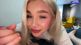 Chubby fresh blonde with gigantic behind is so sweet! Home-made lovers