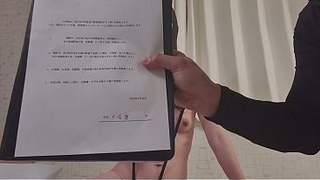 A flat-chested, fleshy housewife signs a contract to be impregnated by another hubby's dong and exposed online! A cuckolding baby-making machine! [Homemade cum-shot sex tape] Mai, a 40-something housewife who enjoys cumshots and has a shaved twat.