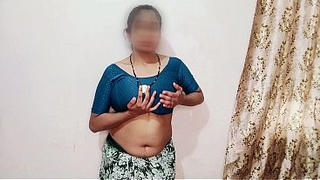 Urfi Bhabhi PINK Cunt Fingering with Saree Removing Slutty Hindi Audio