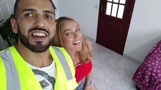 LARISSA LEITE no CANAL DO TIGRÃO!! JÁ NO RED o sexto episódio do encanador mais sortudo do Brasil, O ENCANADOR HUMILDE! COMPLETINHA e IMPERDÍVEL!!