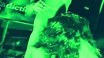 Show erótico sexual porno en el salón erótico de Barcelona