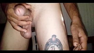 Punheteiro de plantão, aí ai ai... Já fiz muitas estripulias a muito tempo atrás.