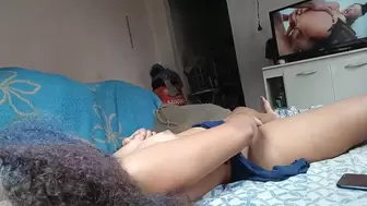 whore in porn enjoys to fuck her bum, it turns me on, I masturbation deliciously until I ejaculate hard